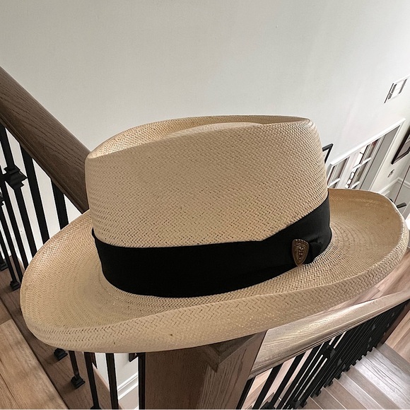 dobbs fifth avenue Other - Dobbs fifth avenue hat
